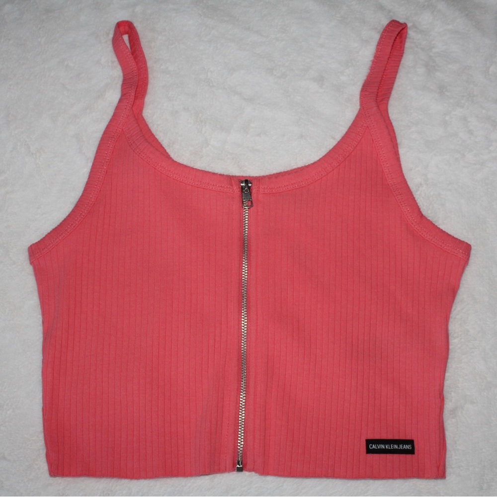 Calvin Klein Jeans Zip-Front Cropped Tank Top (Medium, Coral Rose)